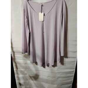 Green Envelope NWT 2XL lilac top, super soft and light weight poly./ spandex dre